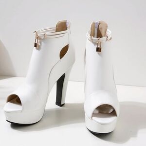 Peeptoe Platform 4-inch High Heels sz9